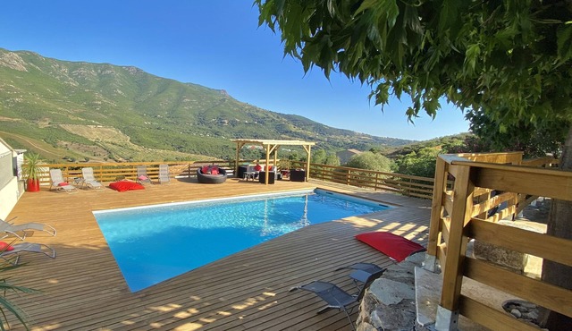 Casa Maredda with private pool and 6000m garden
