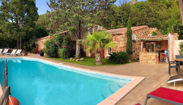 Casa Matteu, South Corsica. Detached sheepfold villa in local stone