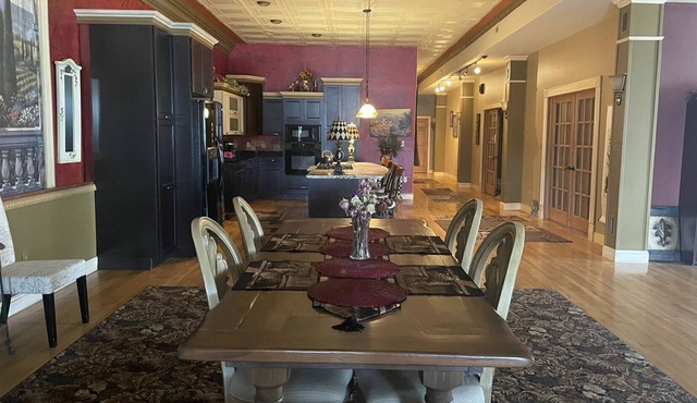 Casa Mia Apartment 10 miles from starved rock