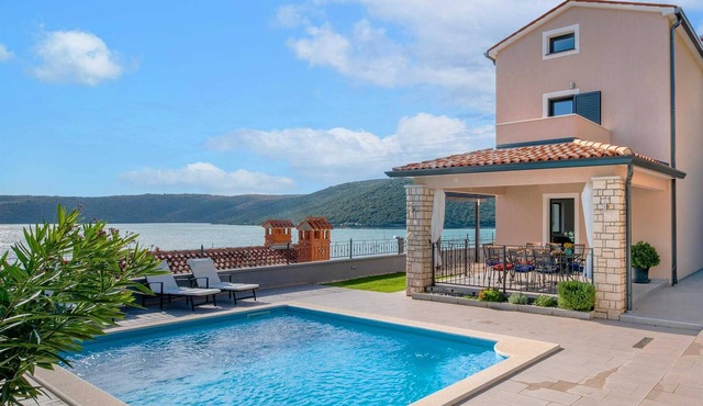 Casa Mia near the sea with a stunning view