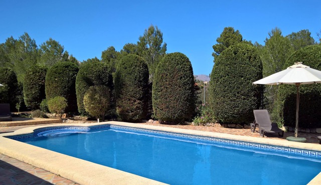 Casa Mimosa. Private 3 bedroom villa with pool in a peaceful oasis in Parcent.