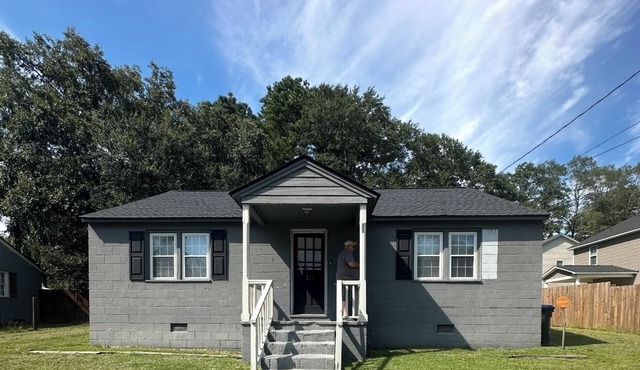Casa Minimal Cottage Pet Friendly w/Fenced Yard