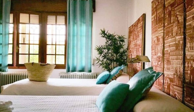 Casa moderna con gran cocina y piscina cerca de Las Hoces del rio Duratón.