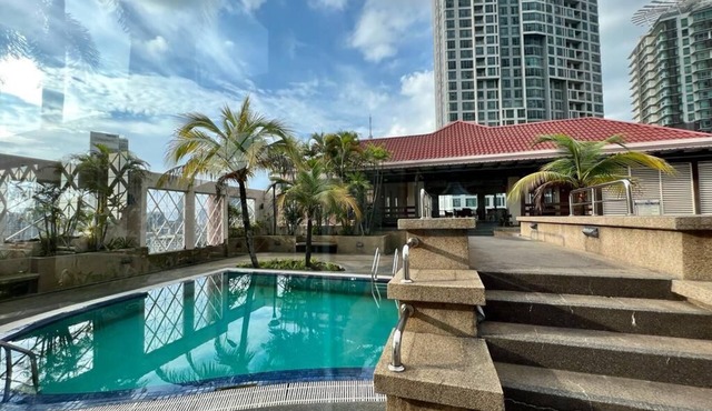 Casa Mutiara Apartments in Bukit Bintang by Moonlight