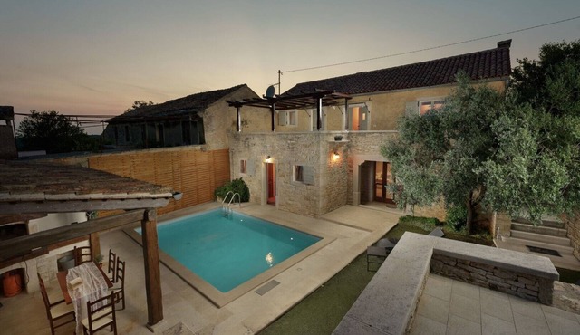 Casa Nina - Careffuly restored old Istrian villa with private pool and sauna