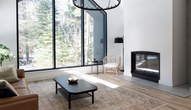 Casa Noir – Stylish Year-Round Escape