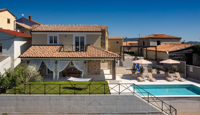 Casa Nona Anica by Villas Guide
