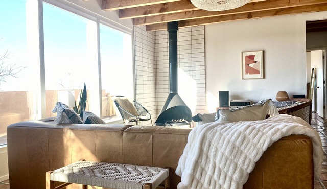 CASA NOPAL - An Artisan Retreat with Mountain Views