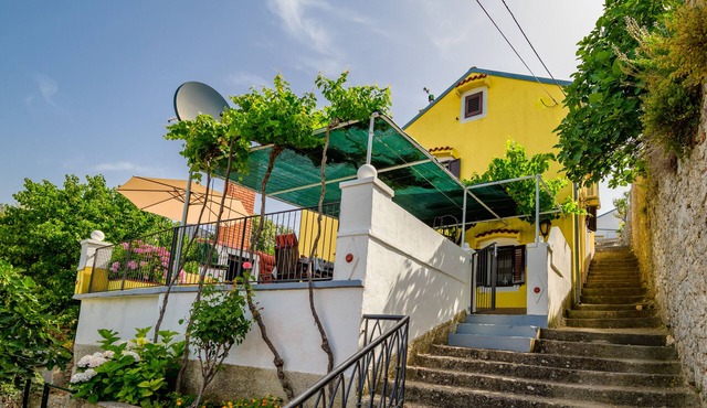Casa Nori kuća u selu Ustrine na otoku Cresu s prekrasnim pogledom na more.