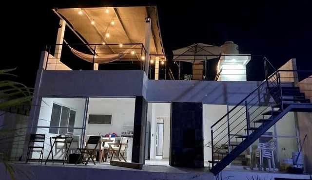 Casa Nueva con Alberca Privada y Roof con Hermosa Vista al Lago