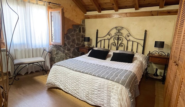 Casa Obis - Casa Rural con Jardín, Barbacoa y Unas Espectaculares Vistas