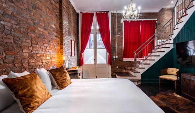 Casa Omara ~ Heart of Downtown/Nulu! ~ 3 King Beds