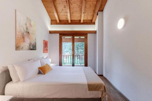 Casa Ortensia by Quokka 360 - Classic Apartment with Garden