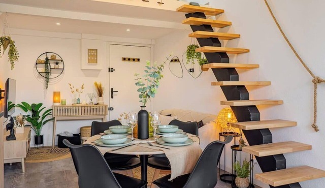 Casa Paillote - On the Port - Air Conditioning - Calm and Cozy