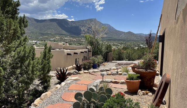 Casa Pajarito-Casita in Placitas