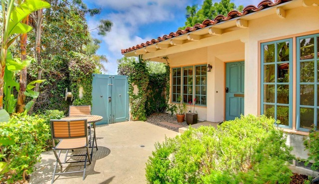 Casa Paloma: Classic Mission Hills + Enchanting Courtyard Close to EVERYTHING