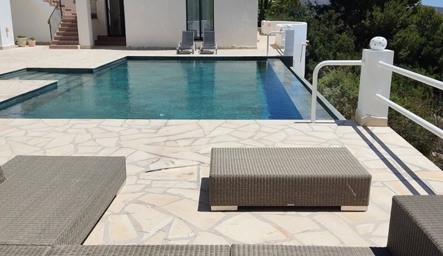 CASA PANORAMICA, FABULOUS VUE,INF POOL,OUTDOOR KITCHEN,BIG TERRACES,AIRC,PARKING