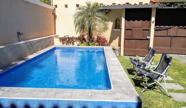 Casa para ocupación completa en el centro de Chiconcuac Morelos p/15 personas.