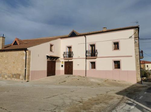 CASA PARISEO con Jacuzzi, Chimenea, BBQ, Bar y mucho más