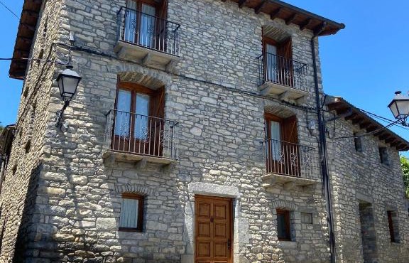 CASA PEDRO BERGUA