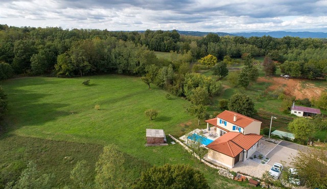 Casa Piano in a calm village enveloped by nature