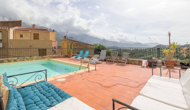 Casa Pietra - Piscine privative et toit terrasse