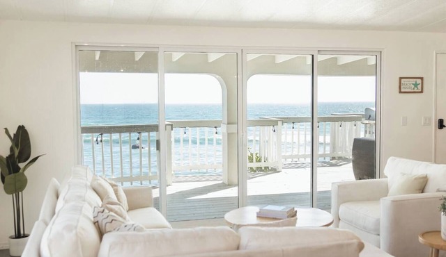 Casa Puesta del Sol. an Oceanfront House