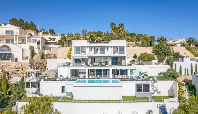 Casa Quilmes - Six Bedroom Villa, Sleeps 12