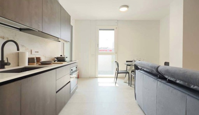 Casa Raffaele, modern design next to central station