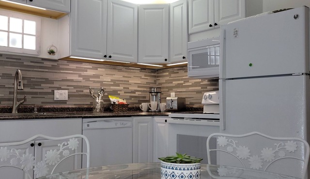 Casa Ridge Condo - Near park, Greenway, and rowing. Free parking