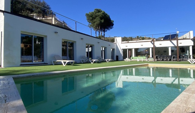 Casa Rio de Oro with pool and barbecue
