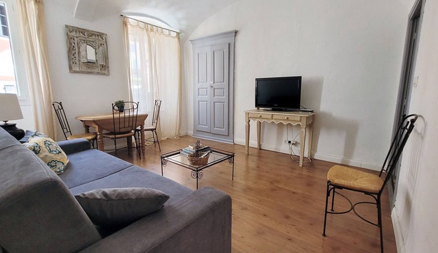 Casa Rione, apartement with character in the village of Omessa