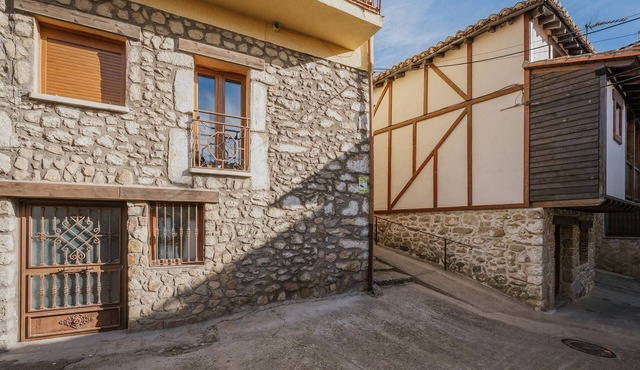 Casa Rivendel: Fantasy-Themed Holiday Home in Sierra de Gredos