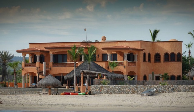 Casa Rodriguez Luxury Ocean Villa on Soft Sand Beach | Concierge & Staff