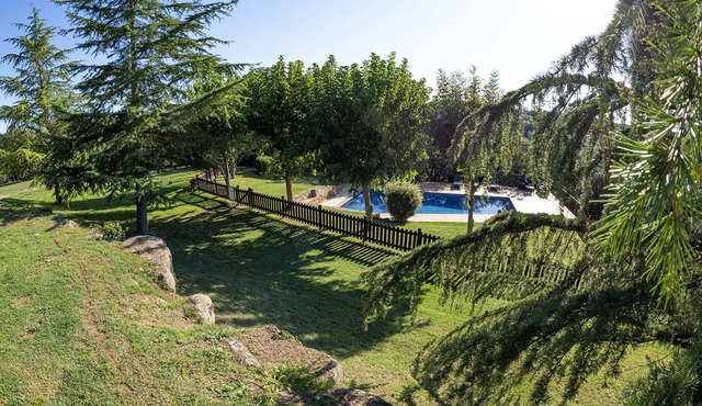 Casa Romira - Authentic villa w/mountain views, pool, BBQ & large garden