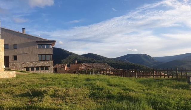 Casa Rural Espaciosa, Ubicación Única, con Jacuzzi, Apta p/Mascotas, Rutas/btto