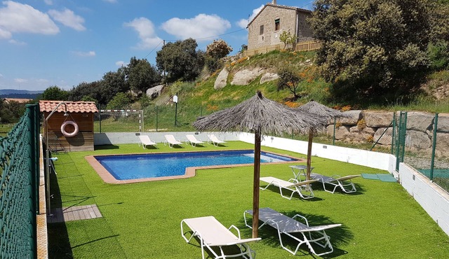 Casa Rural Cal Viudet Vell for 10 people with Private Pool
