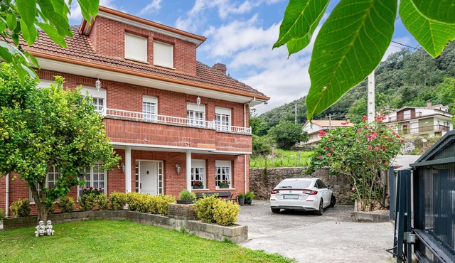 Casa rural 'Casamentera' con vistas a la montaña, terraza privada y Wi-Fi