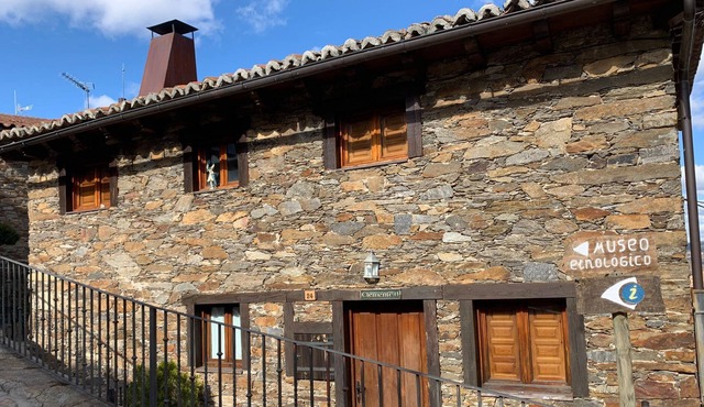 Casa Rural Clemente II, Ubicada en un Pueblo de Cuento La Hiruela