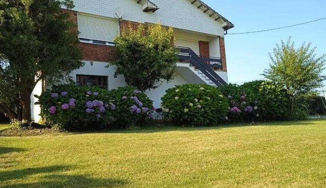 Casa Rural Completa en Oreña, a 4km de Santillana de Mar y al Lado de la Costa