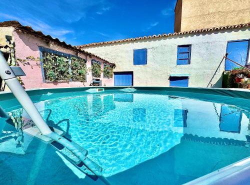 Casa Rural con Piscina Privada - junto a Belchite histórico - Al Sol De Las Ruinas