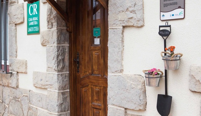 Casa Rural de Pobes Lagun Etxea