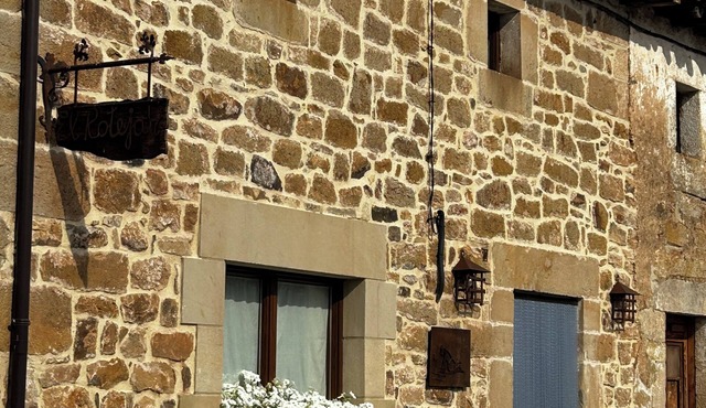 Casa Rural El Rotejar *, ideal house for families, in the center of the village.