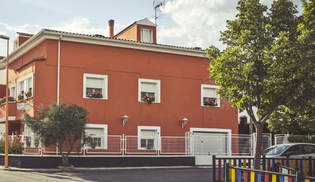 CASA RURAL EL SAUCE. A 2,5 KM DE CUENCA CAPITAL