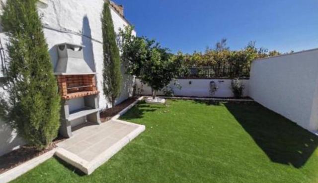 Casa Rural Teralba 2 con 4 Habitaciones Para 10 Personas, Jardín y Barbacoa