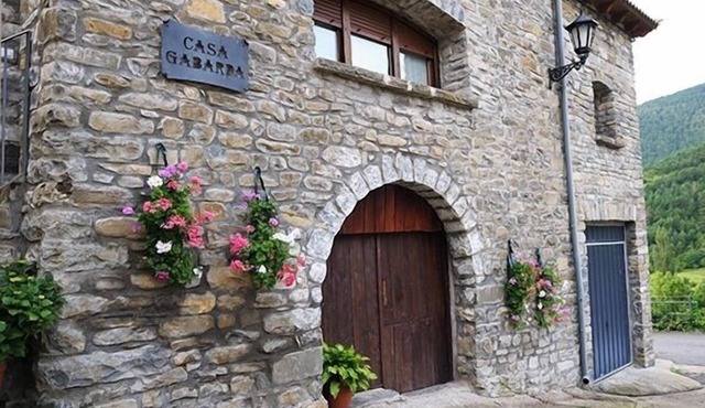 Casa Rural Garbarda, enjoy the mountain in the Pyrenees
