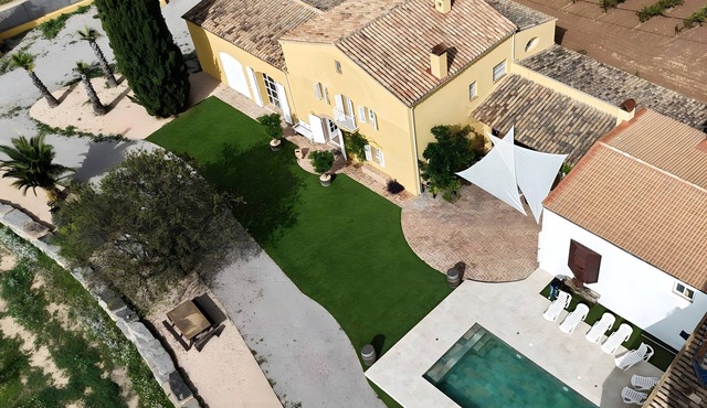Casa rural 'Lidia' para grupos: piscina, vistas y experiencias únicas