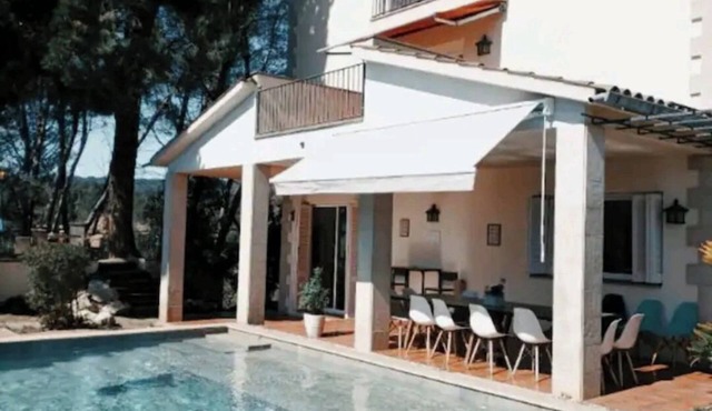 Casa Rural Les Canyes Cottage ,private Villa Resort, Alquiler Integro y Privado