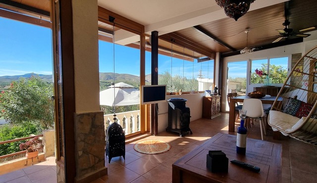 Casa Rural near Turia Natural Park with Jacuzzi