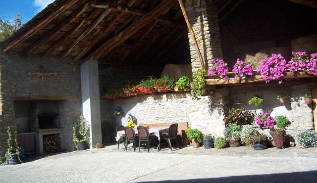 Casa Rural Rogel (full rental) for 7 people in Llessui-Sort- Pirineos